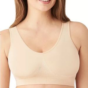 NWT Wacoal b smooth wireless bra. Size 36
